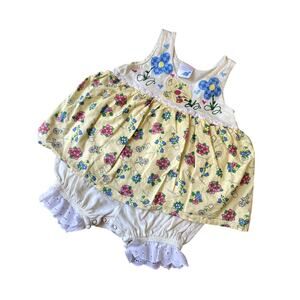 Vintage Yellow Floral Romper w/ Lace Details Girls Sz 24 mo